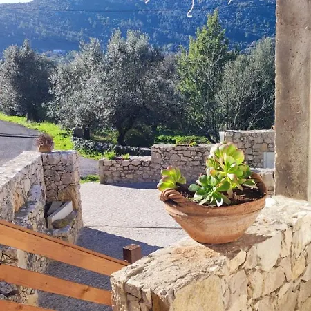 Casa Da Pedra - Alvados, Porto De Mós Alojamento de Acomodação e Pequeno-almoço