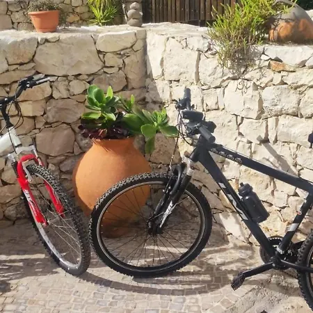 Casa Da Pedra - Porto De Mos, Leiria Frühstückspension 3*