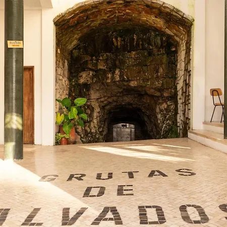 B&B Casa Da Pedra - Porto De Mos, Leiria 알바도스