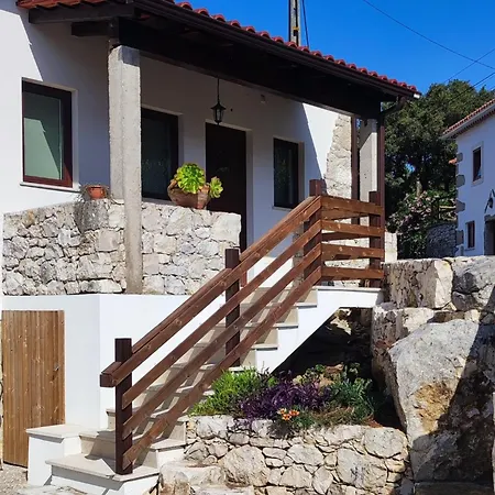 Casa Da Pedra - Alvados, Porto De Mós Alvados